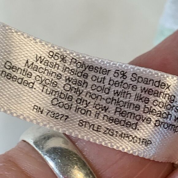 SO Intimates Size Large two piece mint and white checkered pajamas - Picture 8 of 8